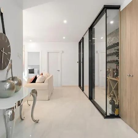 Brand New Luxury In Art Deco Style Marbella