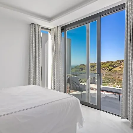 Villa Brand New Luxury In Art Deco Style *