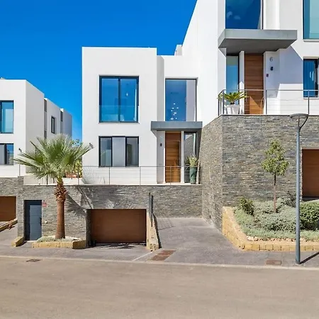 Villa Brand New Luxury In Art Deco Style Marbella
